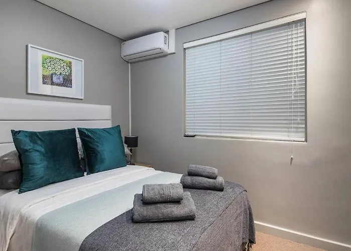 Modern Family Flat Andringa Walk